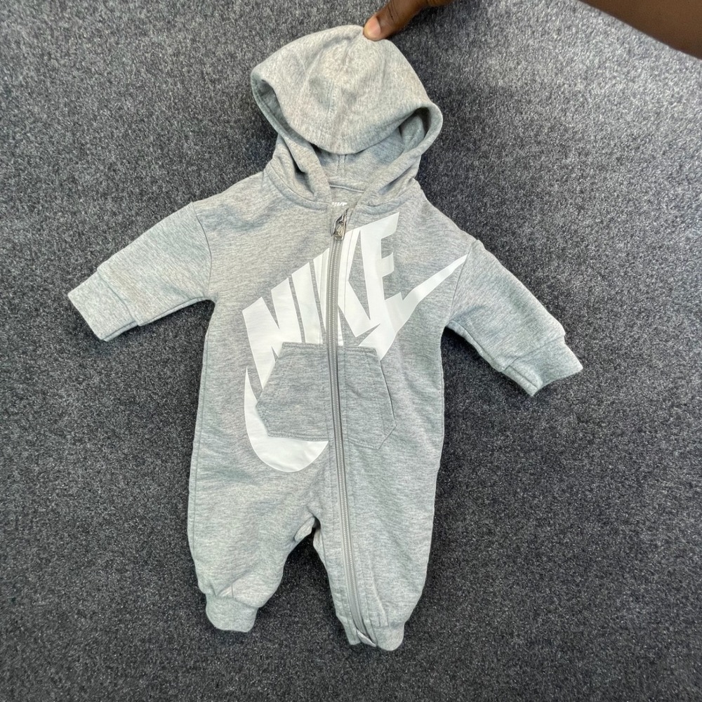 Nike Futura Logo Hooded Full-Zip Romper Baby 3M Gray